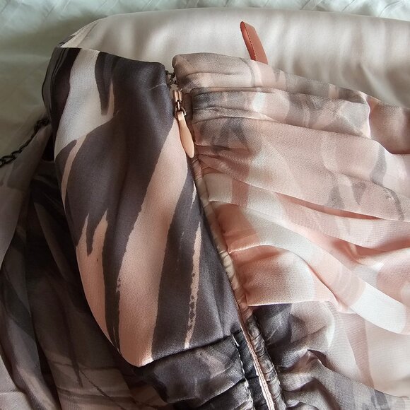 Le Chateau Halter Neck Dress - 2014 - LDD98138 - Pink/White/Black - Sz XS - Picture 10 of 15